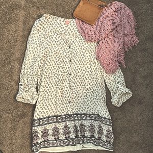 Chelsea & Violet Lightweight Tunic